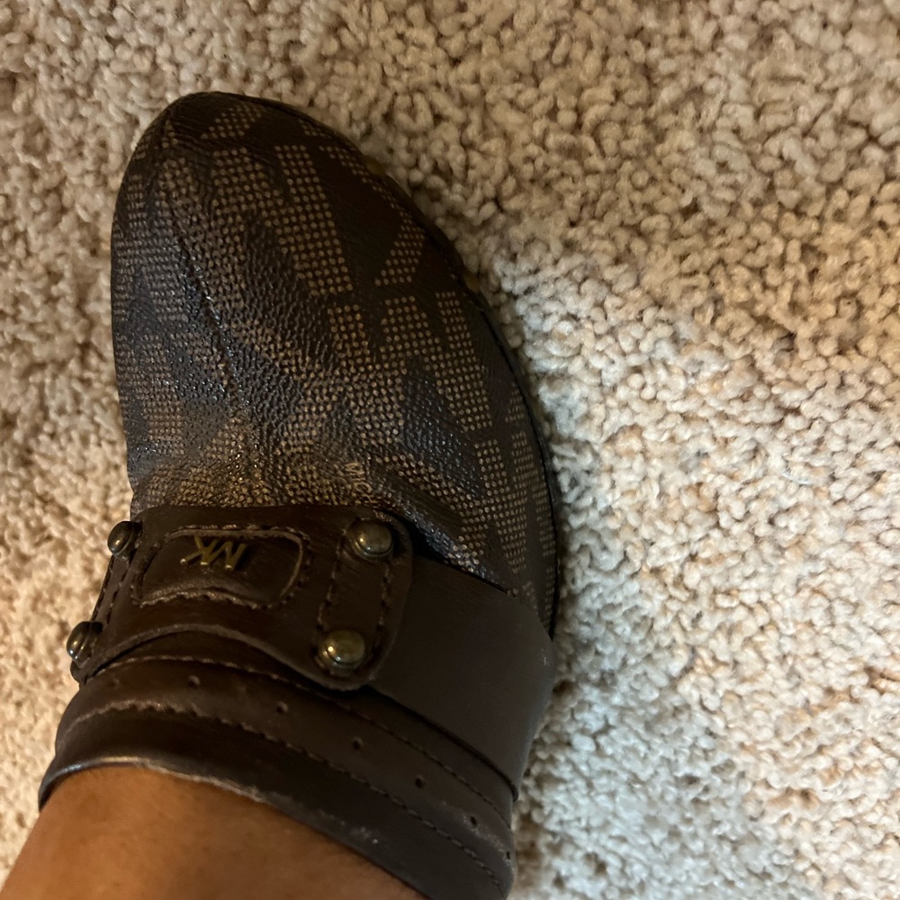 Micheal Kors clogs
